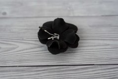 Květ z modelovací hmoty - magnolie - černá 1 Ks