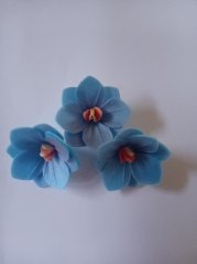 Květ z jedlého papíru  - tmaně modrý se středem 3 ks