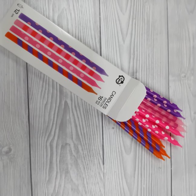 Dortové svíčky barevné  fialovo - růžové 16 ks