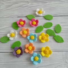 Dekorace z modelovací fondánové hmoty 11 ks