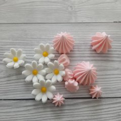 Dekorace na dort- pusinky a kytičky růžovo - bílé