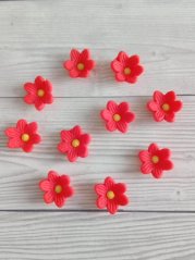 Romantické mini kvítky červené  – jedlá dekorace na dorty (2-2,5 cm)